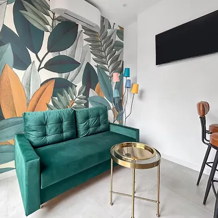 Apartment 104 - De Gamme, Wifi, Climatisation *